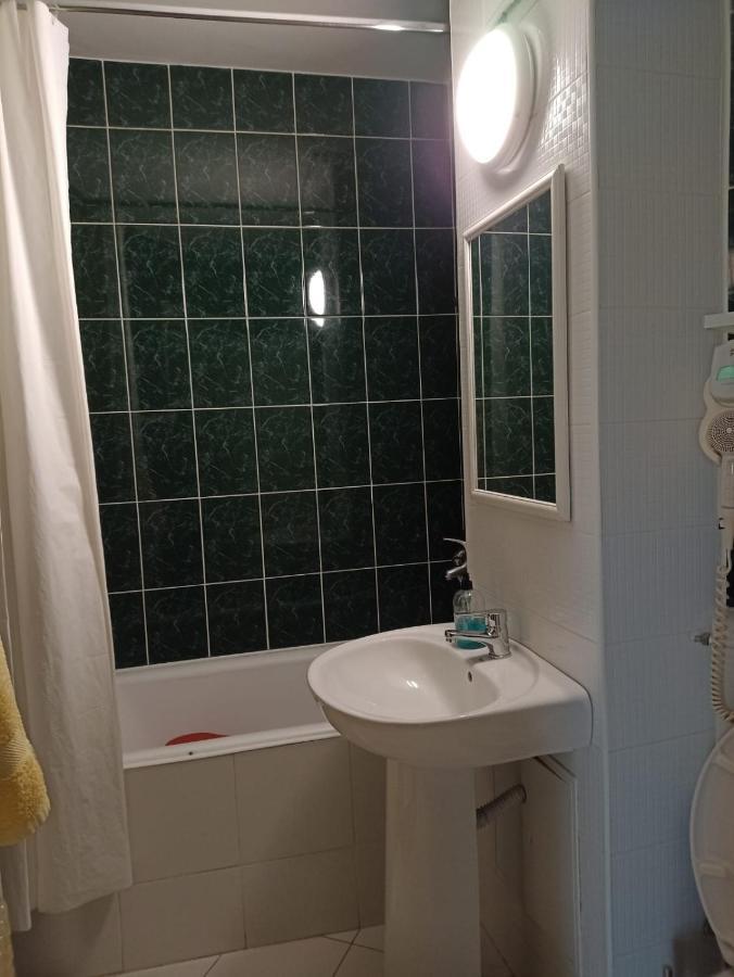 Two Bedroom Apartment Farmec Cluj-Napoca Luaran gambar