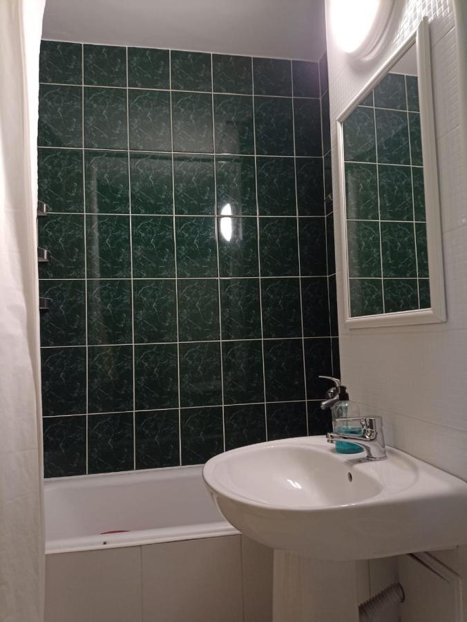 Two Bedroom Apartment Farmec Cluj-Napoca Luaran gambar
